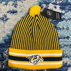 NWT NHL Nashville Predators Boys Beanie